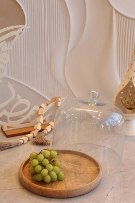 مضيفة كيك مع غطا زجاج 