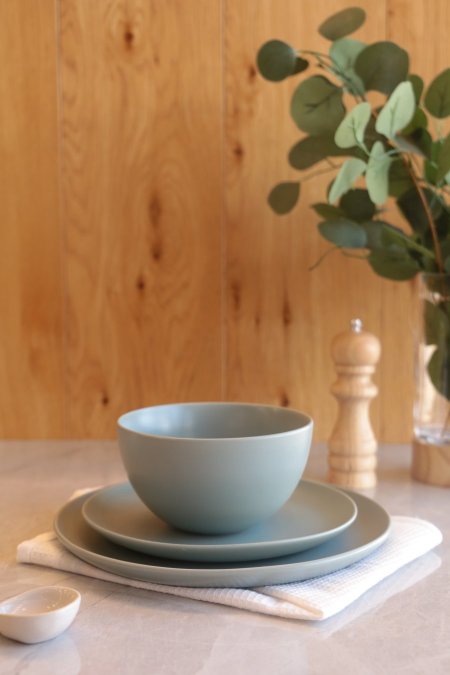 طقم صحون بورسلان 18 قطعة