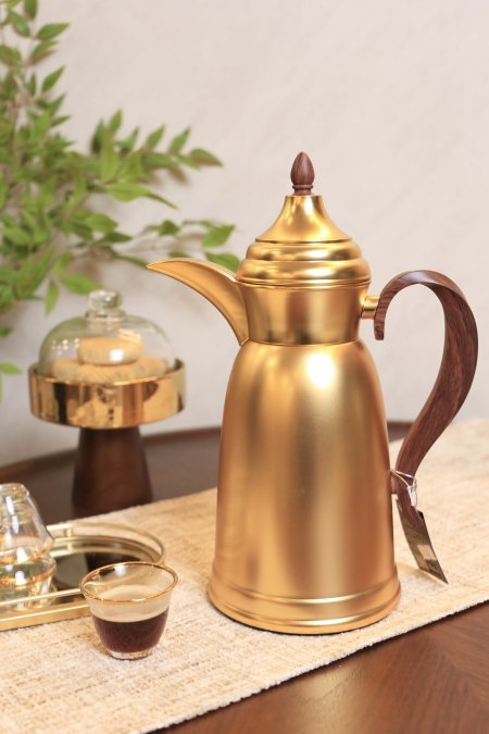 تيرموس قهوة يد خشبي