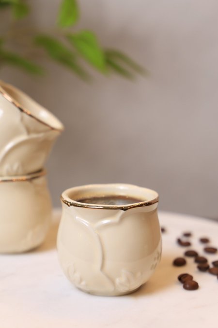 فناجين قهوة سادة 12 بيج محفر ورقة حيف ذهبي