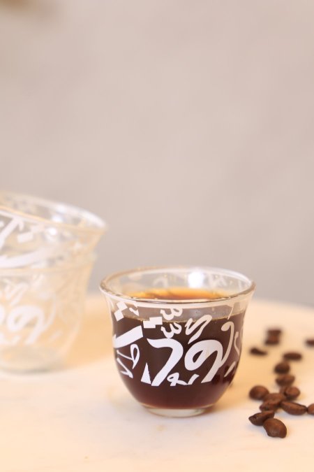 فناجين قهوة سادة 12 شفاف مزخرف