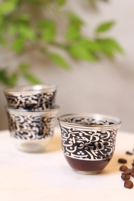 فناجين قهوة سادة 12 شفاف مزخرف اسود